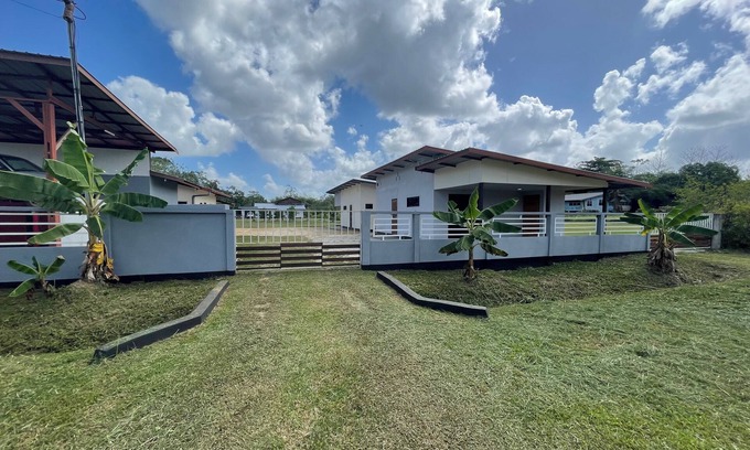 Clevia House | Homey place in a nature location, 5 min from new Amsterdam museum