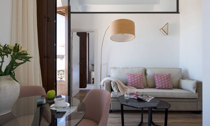 Distrito Centro Apartment | Hommyhome Coliseum 204