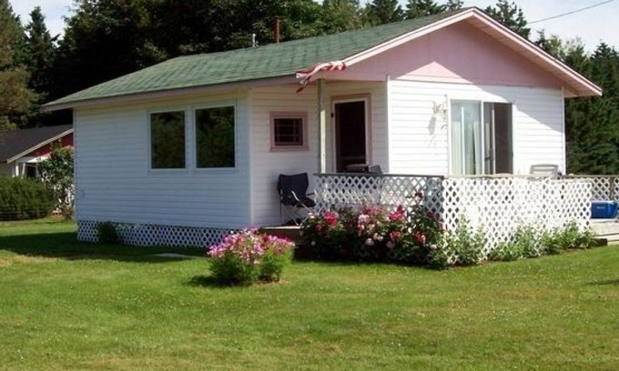 Stanhope Cottage | Hopestan Acres Cottages - Stanhope, Prince Edward Island