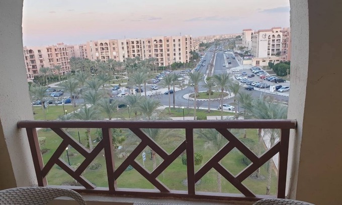 Al Rehab Apartment | 🇺🇸Host⭐2BD⭐ Al-Rehab New Cairo⭐ NEWLY Furnished Quiet Safe⭐Near AUC Airport