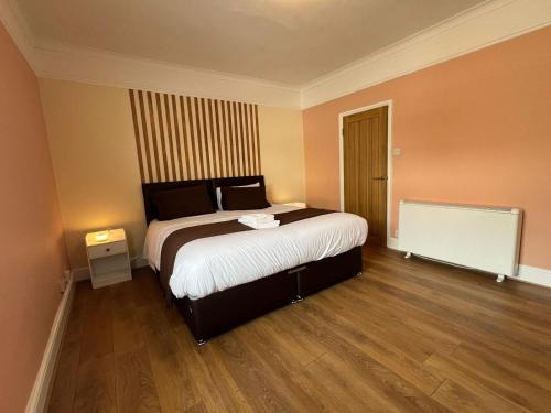 Kettering Apartment | Host & Stay - Regent Street