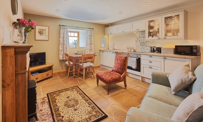 Allendale Apartment | Host & Stay | The Stable, Carr Edge