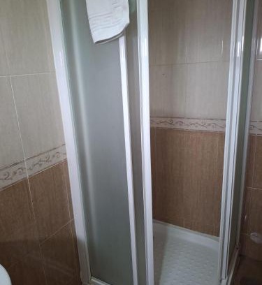 Almendral House | Hostal Cafetería Restaurante Astigi