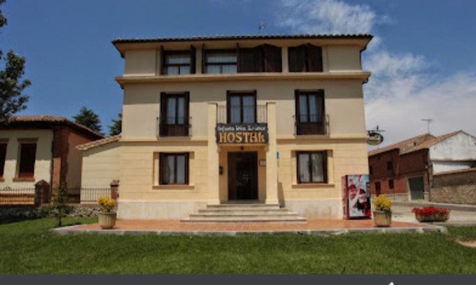 Villalcazar de Sirga House | Hostal Infanta Doña Leonor