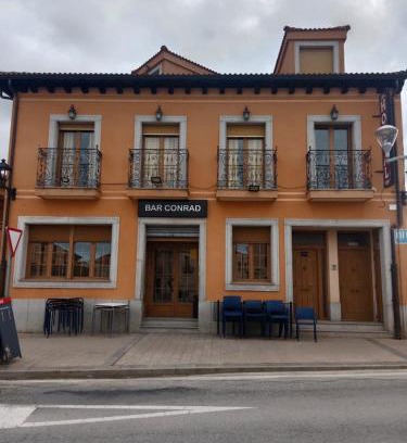 Abades House | Hostal Restaurante Bar Conrad