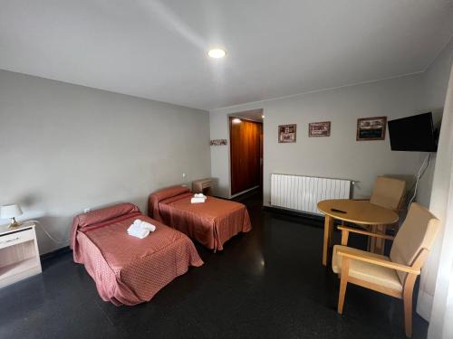 Fuentes Claras Apartment | Hostal Restaurante la Concordia