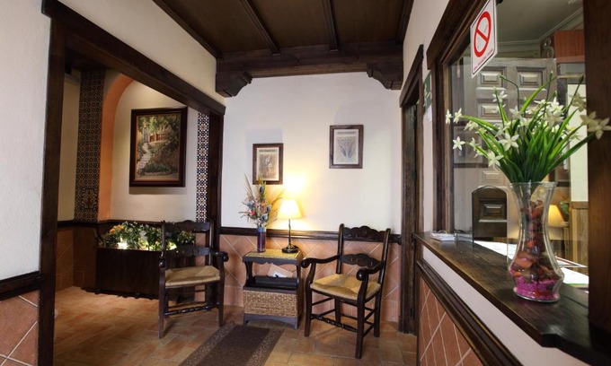 Sanlucar la Mayor House | Hostal Rocio