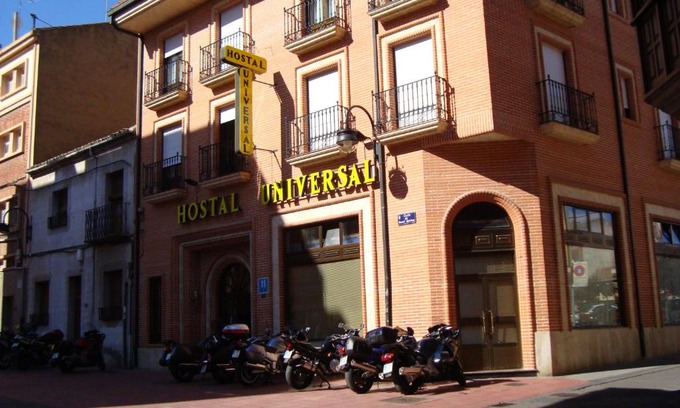 Benavente House | Hostal Universal