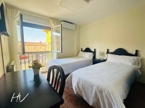 Valderas Hotel | Hostal Valderas