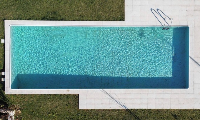 Vila Nova de Gaia Apartment | HostWise - Modern Flat w/Balcony, Garage and Pool