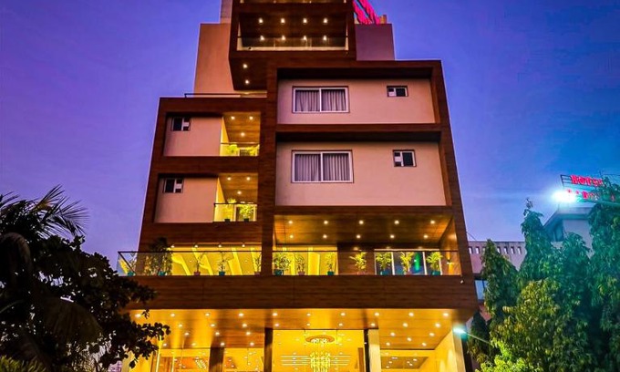 Somnath Hotel | Hotel Aditya Mansingh Inn
