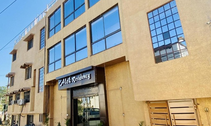 Satna Hotel | HOTEL ALOK Residency