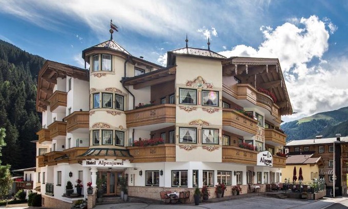 Vorderlanersbach Hotel | Hotel Alpenjuwel 4 Sterne Superior