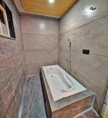 Kota Hotel | Hotel Amaze 21