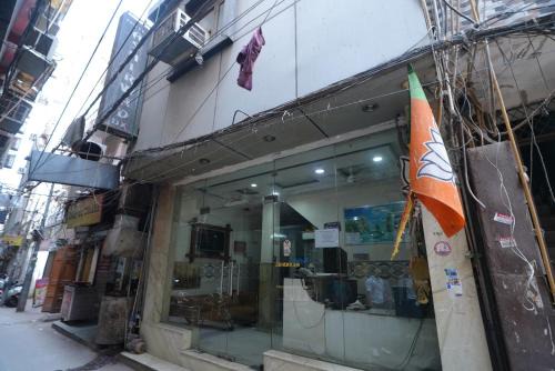 Old Delhi Hotel | Hotel Ashirwad near New Delhi Railway Station, Paharganj