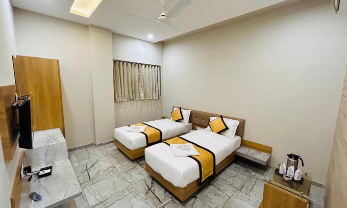 Shamlaji Hotel | Hotel Asopalav