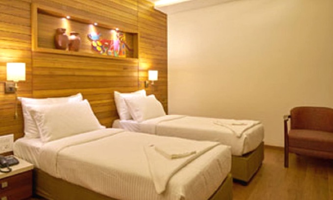 Kolhapur Hotel | Hotel Atharv