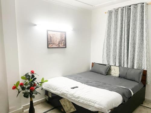 Malviya Nagar Hotel | Hotel Aura - Opposite Max Opposite
