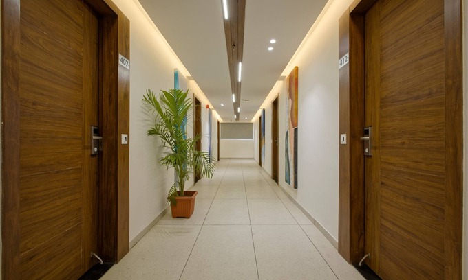 Sarkhej Hotel | Hotel Aurellia