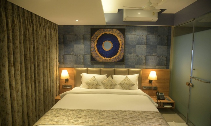 Andheri East Hotel | Hotel Bindra Supremacy