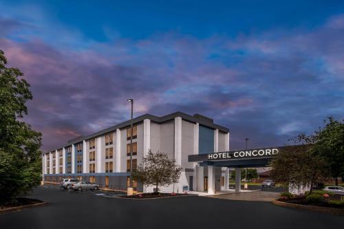 East Syracuse Hotel | Hotel Concord Syracuse, an Ascend Collection Hotel