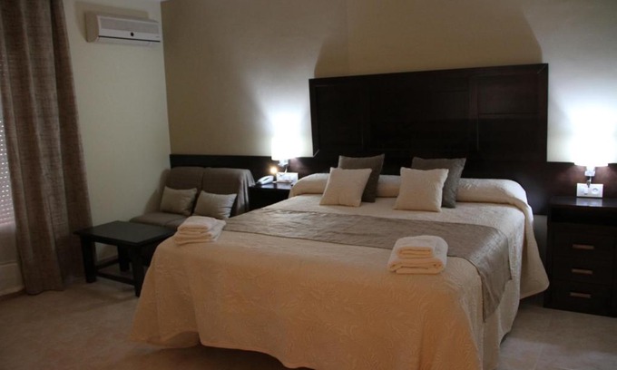 Puente De Genave Hotel | Hotel Don Juan