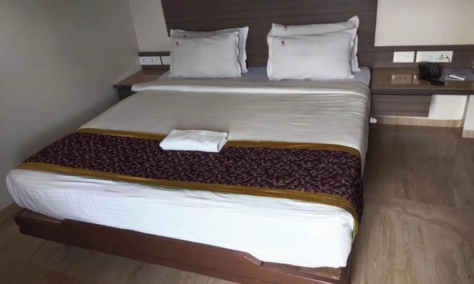 Rajkot Hotel | Hotel Dwarika Inn