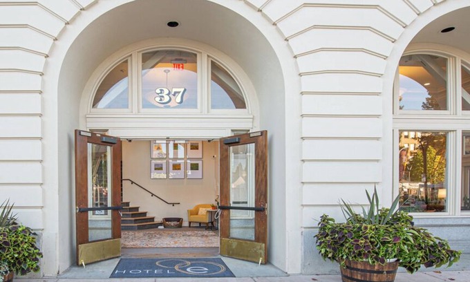 Santa Rosa Hotel | Hotel E