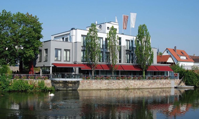 Bietigheim-Bissingen Hotel | Hotel Eberhards am Wasser