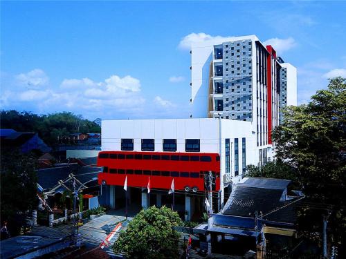 Jember Hotel | Hotel Fortunagrande Jember By Fosia Hotels