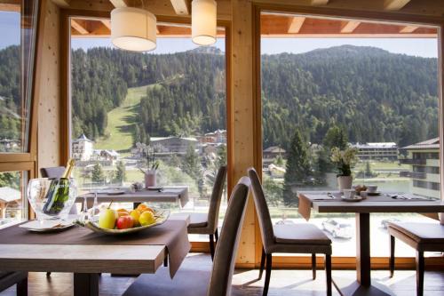 Madonna di Campiglio Hotel | Hotel Garnì Caminetto