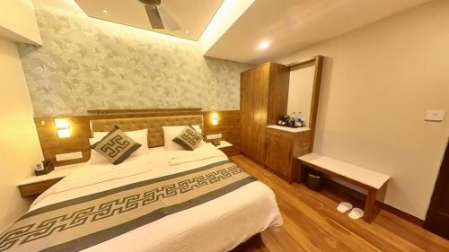 Dharwad Hotel | Hotel GRT Square