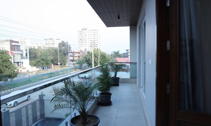 IMT Manesar Hotel | Hotel Gurugram