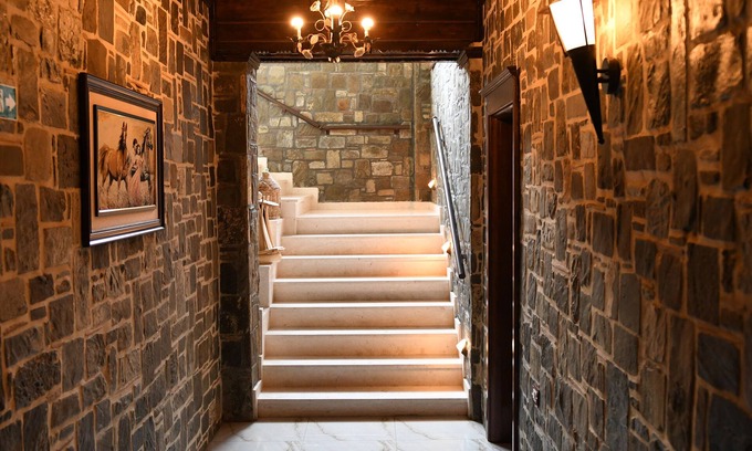 Berat Hotel | Hotel Kaceli