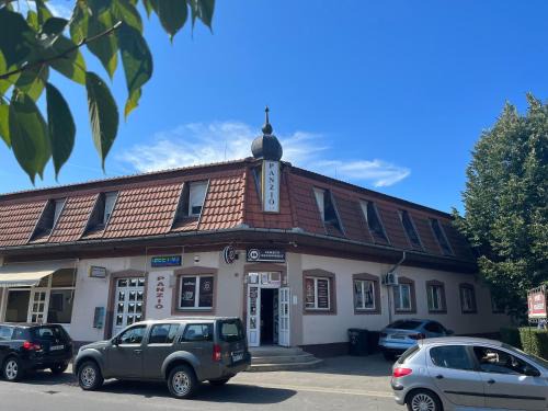 Tarpa Bed & Breakfast | HOTEL Kuruc Panzio TARPA Kossuth utca 25E