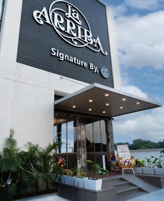 Ahmedabad Hotel | Hotel La Arriba