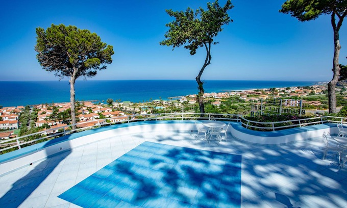 Belvedere Marittimo Hotel | Hotel La Castellana