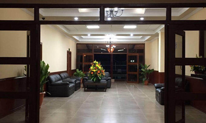 Sonzacate Hotel | Hotel Las Palmeras