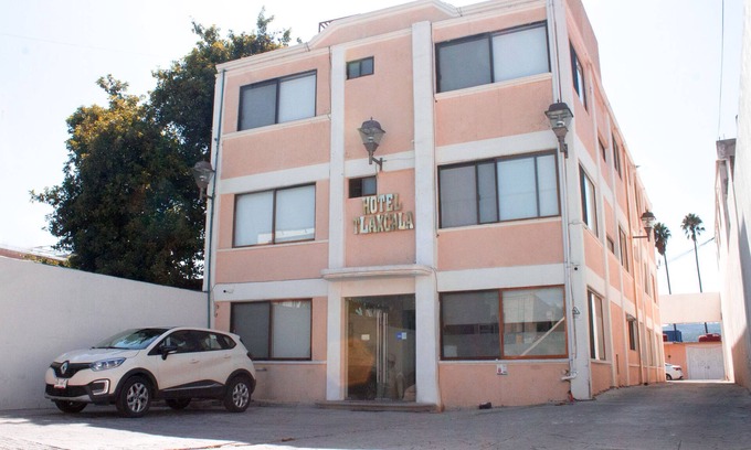 Tlaxcala Hotel | Hotel Tlaxcala (one block from the zocalo of Tlaxcala)