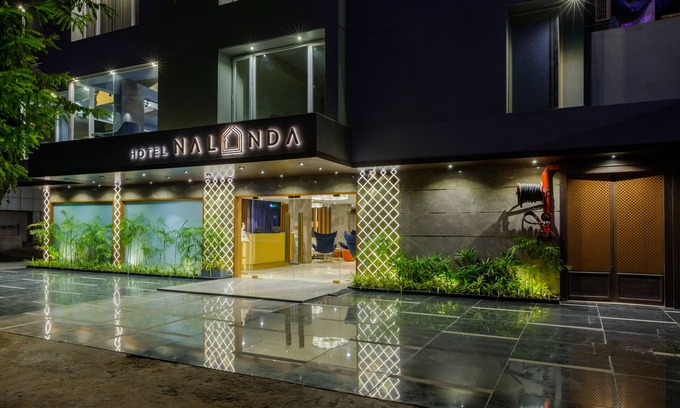 Ellis Bridge Hotel | Hotel Nalanda