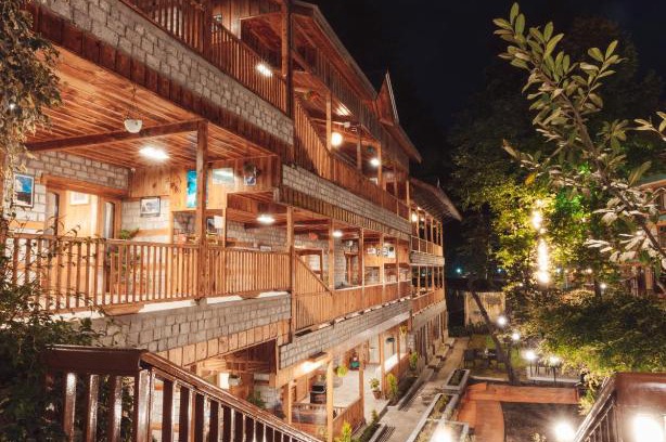 Old Manali Hotel | Hotel Negi's Mayflower A heritage Since 1965