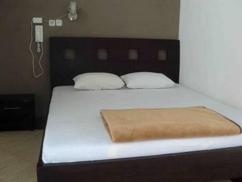Banyuglugur Hotel | Hotel Nirwana Situbondo RedPartner
