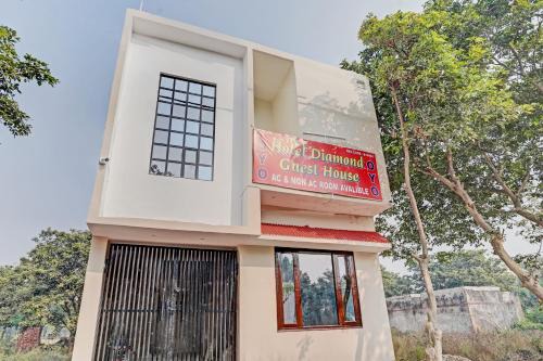 Moradabad Apartment | Hotel O Diamond Guest House