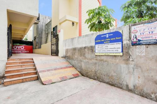 Hingana Hotel | Hotel O Grand Trinity