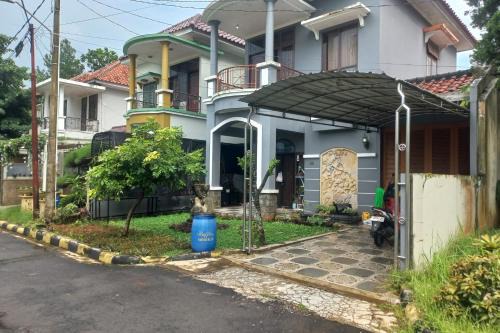 Purwokerto Hotel | Hotel O Salma Homestay Syariah Near alun alun kota purwokerto