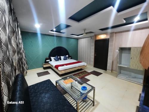 Pachmarhi Hotel | Hotel Paradise Stays