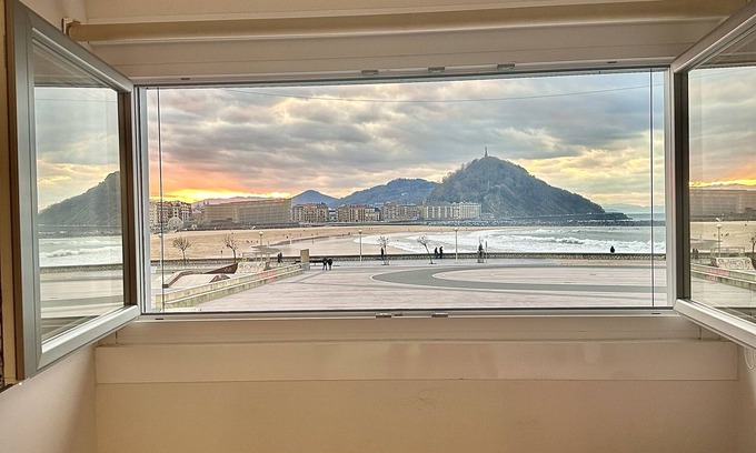 Gros Hotel | Hotel Punta Monpás