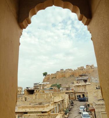 Jaisalmer Hotel | Hotel Rajshahi Jaisalmer