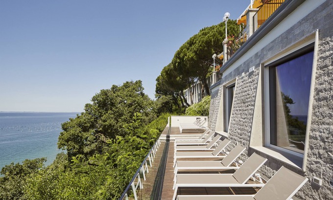 Roiano-Gretta-Barcola-Cologna-Scorcola Hotel | Hotel Riviera & Maximilians