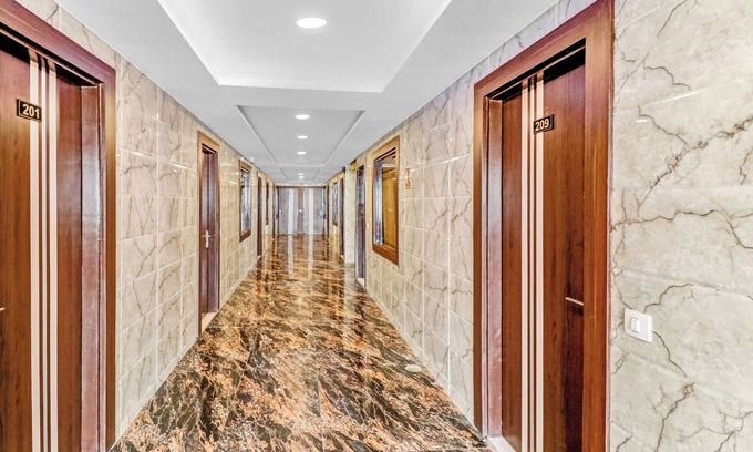 Mohali Hotel | Hotel Royal Residency Near ISBT-Max Hospital Mohali Chandigarh